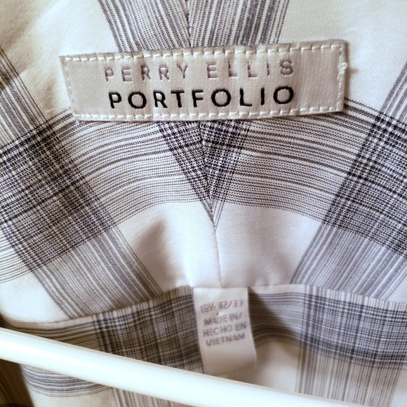 NWOT Perry Ellis Mens buttoned down shirt size L - Picture 4 of 8